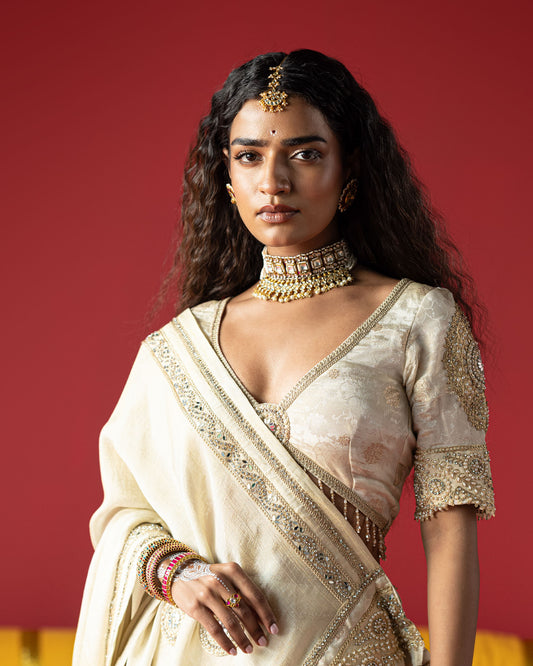 OffWhite self lehenga with bold pallu Duppata