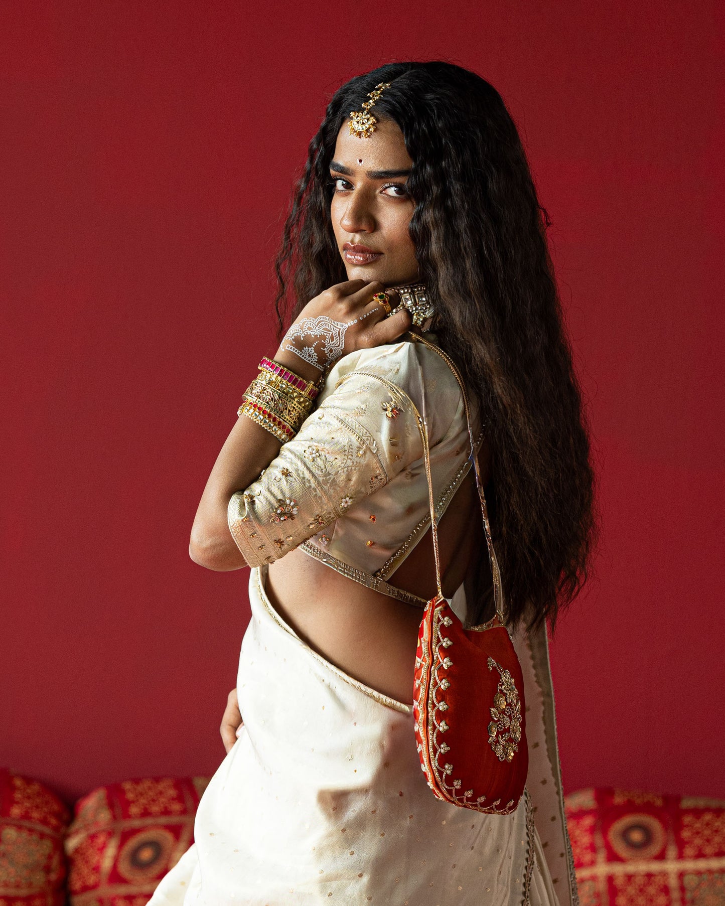 Rust-Gold Handcrafted Batuva