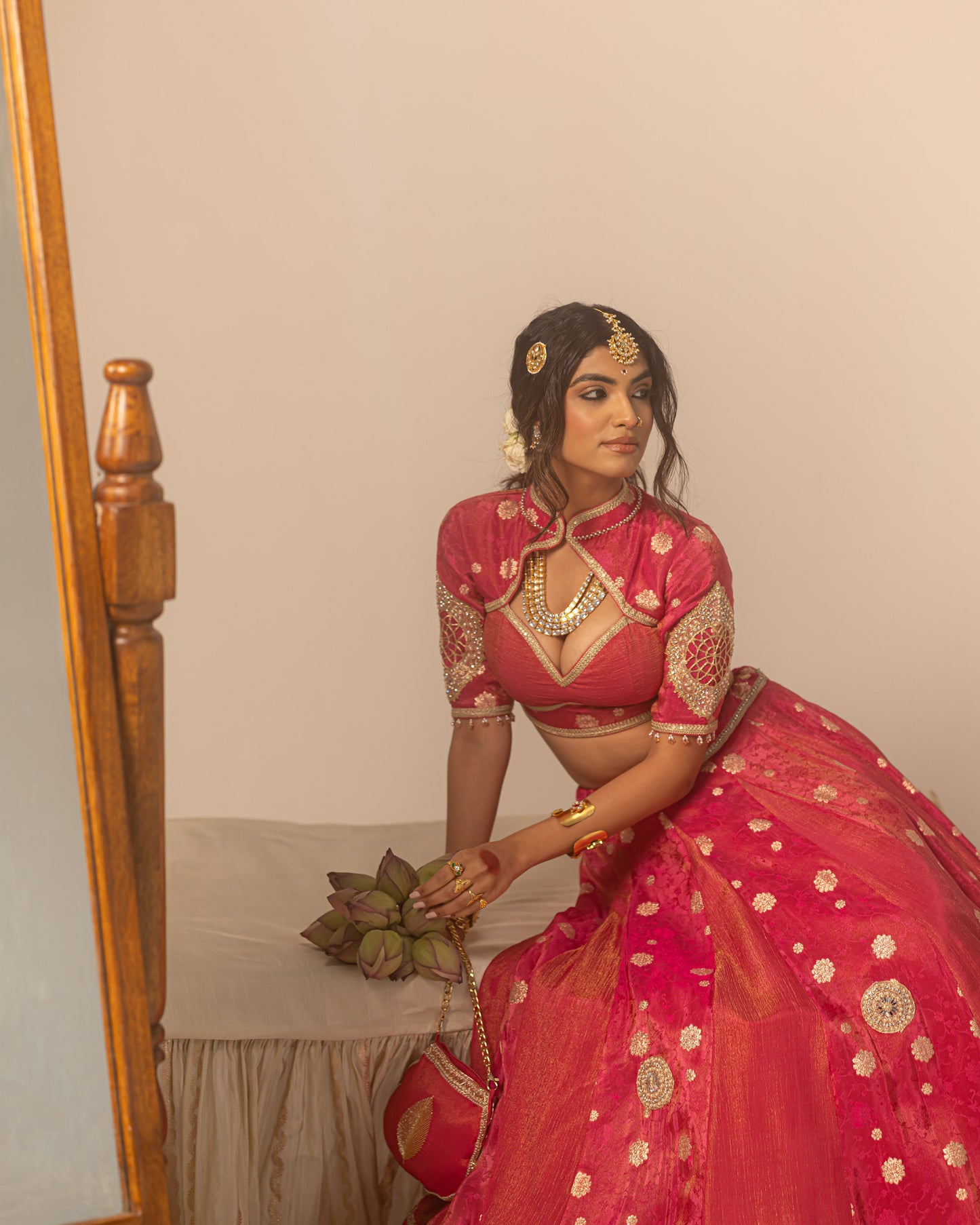 Rani self lehenga with bold pallu Duppata