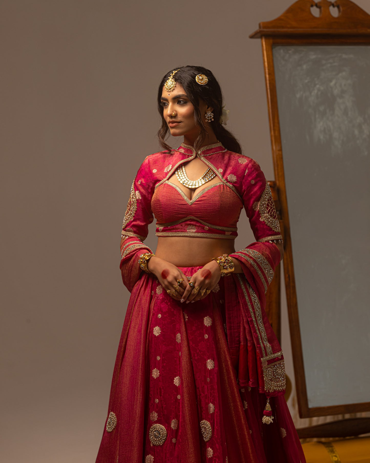 Rani self lehenga with bold pallu Duppata