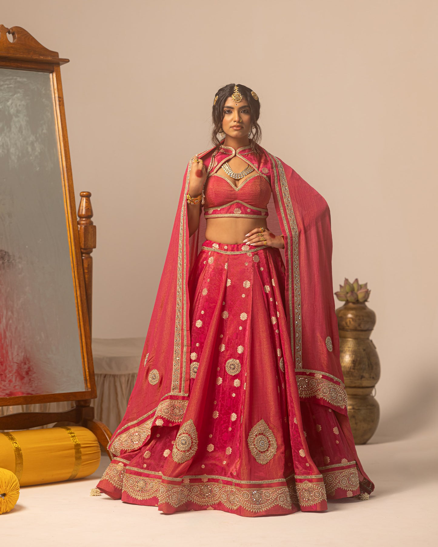 Rani self lehenga with bold pallu Duppata