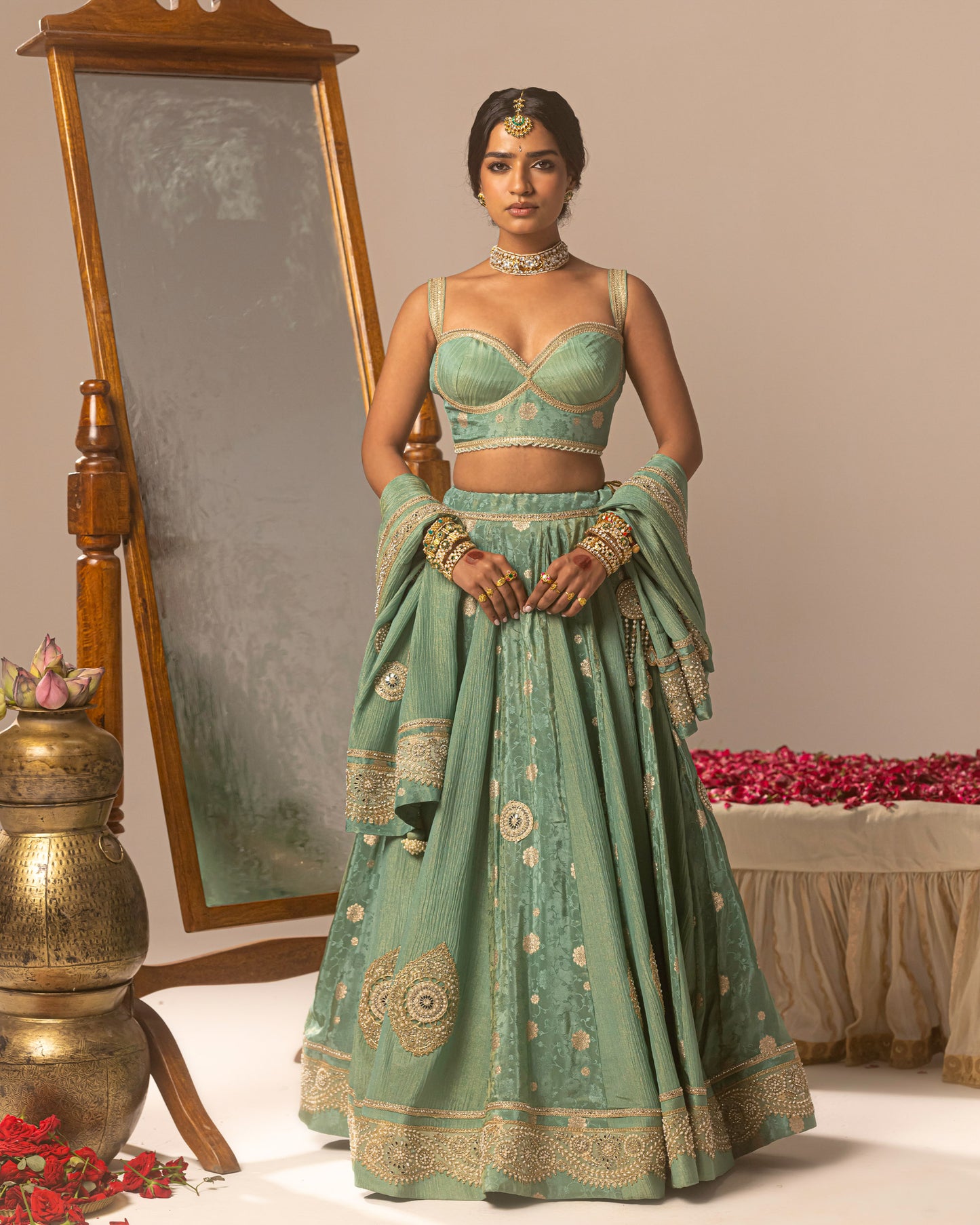 Rama self lehenga with bold pallu Duppata