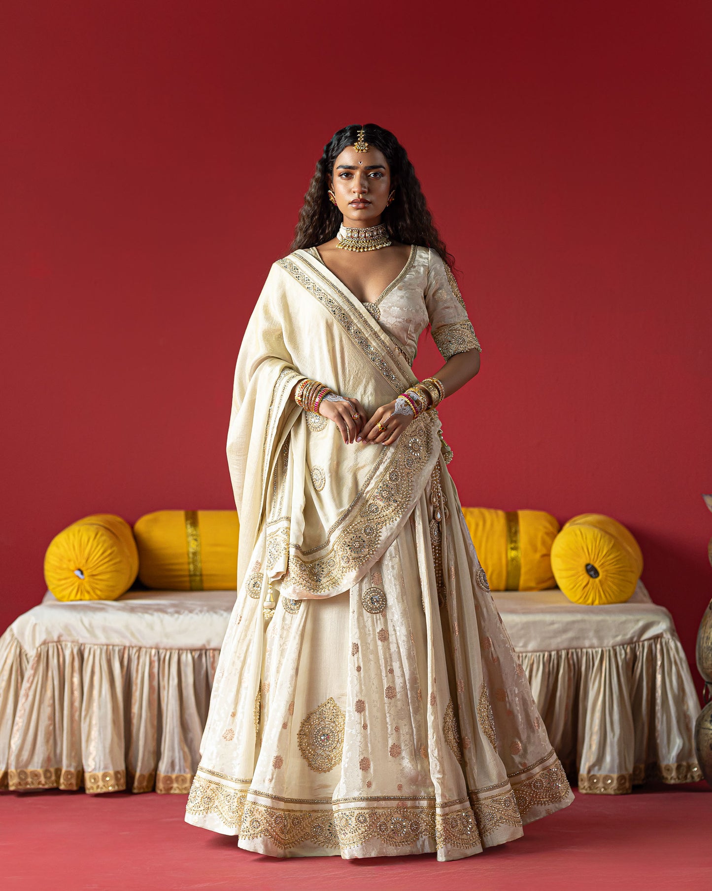 OffWhite self lehenga with bold pallu Duppata