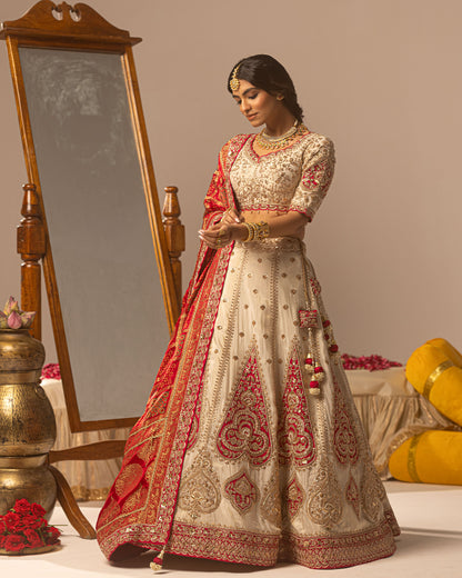 Offwhite lehenga with rani ajarakh duppata