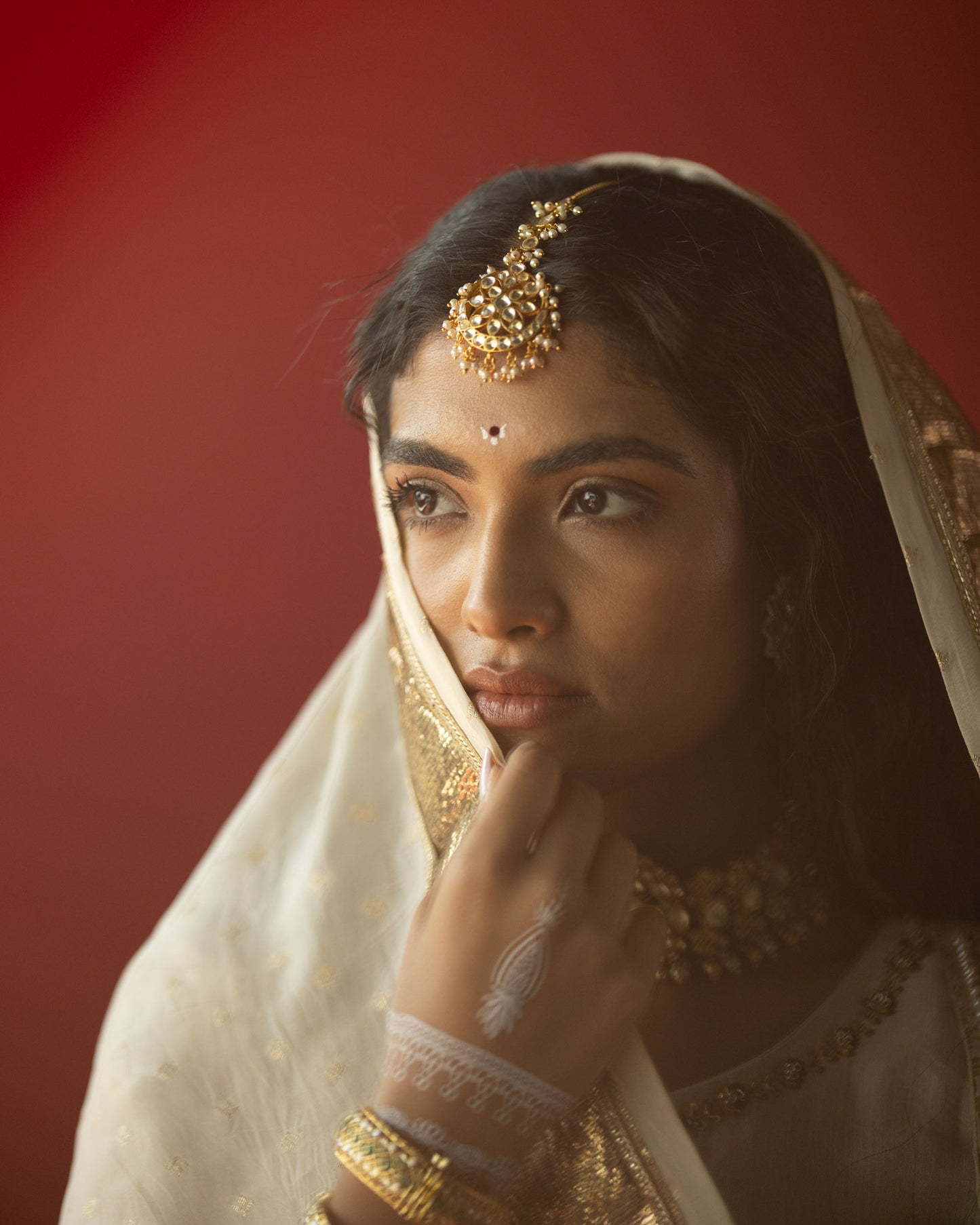 Offwhite Lehenga Set With Self Duppata