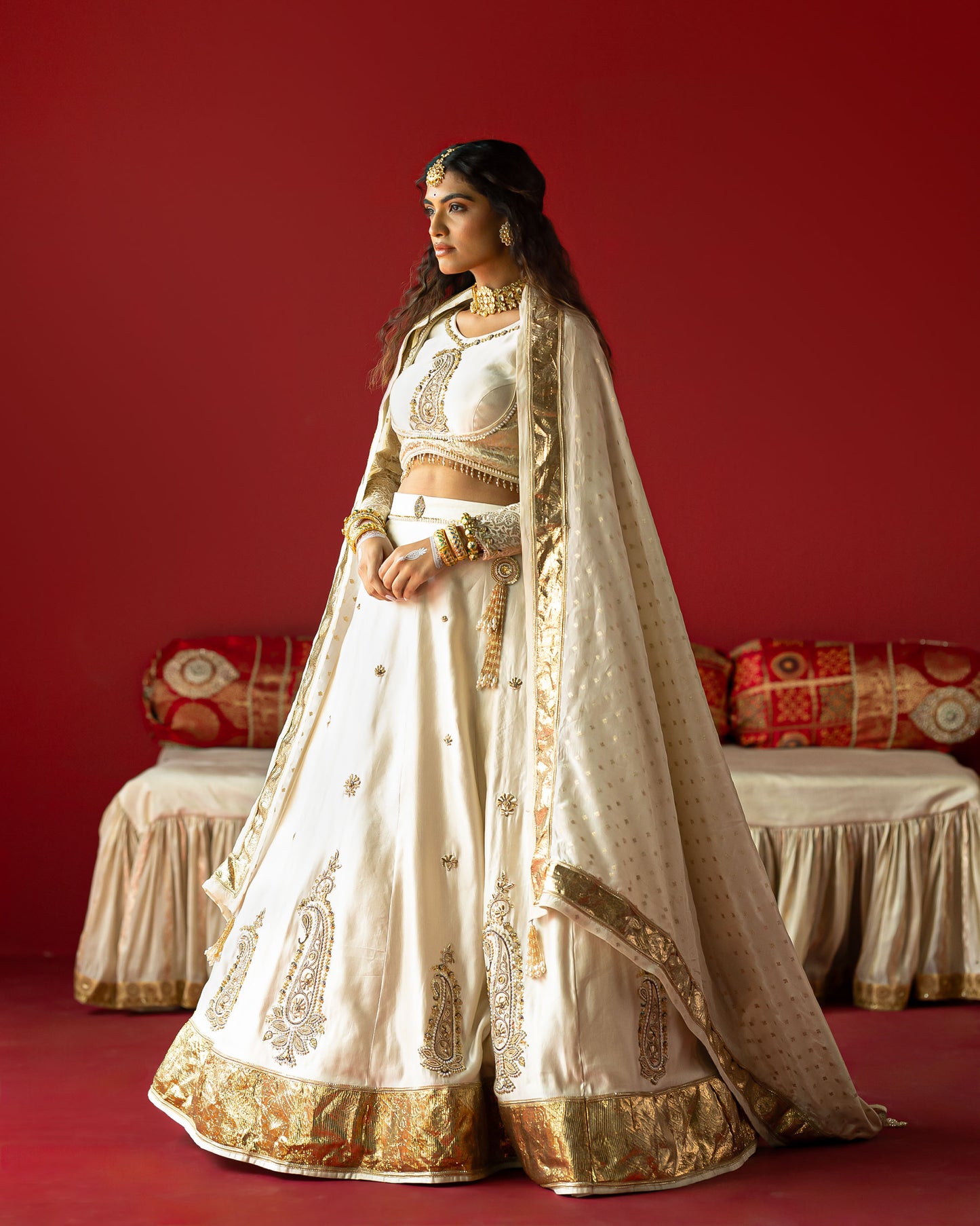 Offwhite Lehenga Set With Self Duppata