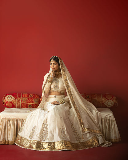 Offwhite Lehenga Set With Self Duppata